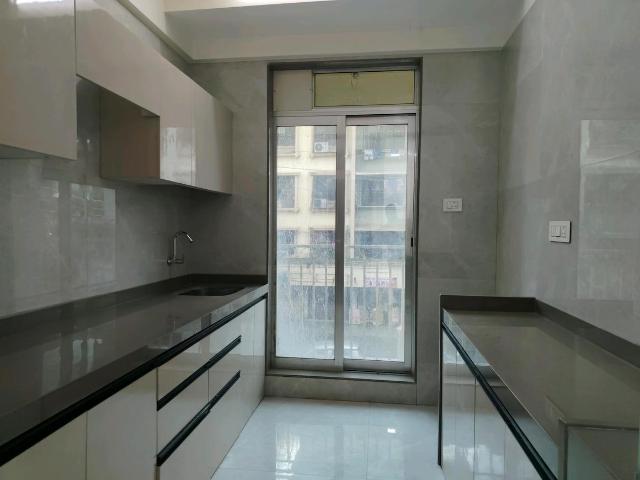 2 BHK Apartment in Vasai West for resale Vasai. The reference number is 18436207