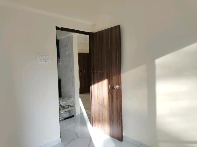2 BHK Apartment in Vasai West for resale Vasai. The reference number is 19791630