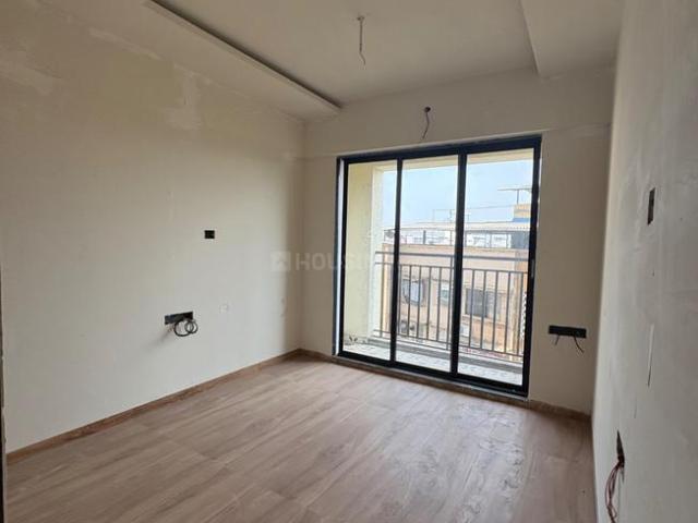 2 BHK Apartment in Vasai West for resale Vasai. The reference number is 21339637