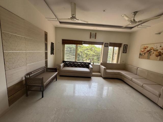 2 BHK Apartment in Vashi for rent Navi Mumbai. The reference number is 19153437