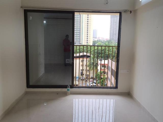 2 BHK Apartment in Vashi for rent Navi Mumbai. The reference number is 20659844