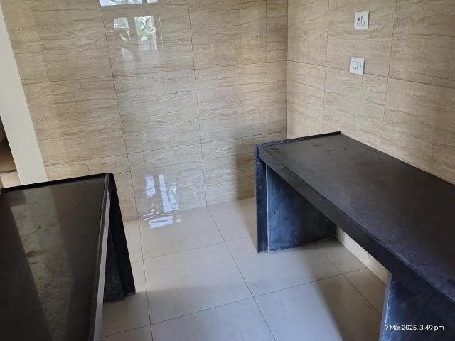 2 BHK Apartment in Vashi for resale Navi Mumbai. The reference number is 18536472