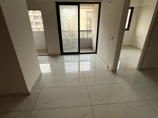 2 BHK Apartment in Vasna for rent Ahmedabad. The reference number is 19676985