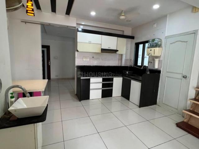 2 BHK Apartment in Vasna for resale Vadodara. The reference number is 21067688