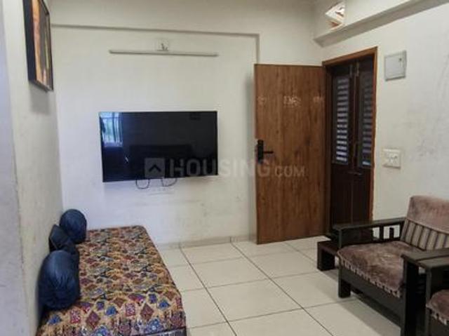 2 BHK Apartment in Vasna for resale Ahmedabad. The reference number is 21056095