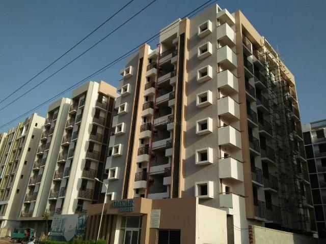 2 BHK Apartment in Vastral for resale Ahmedabad. The reference number is 21042368