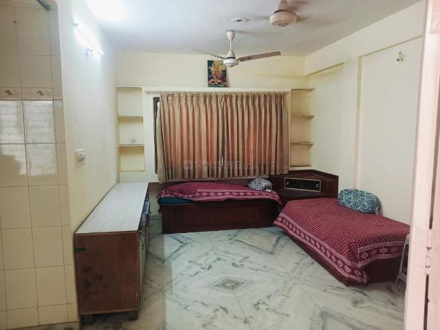 2 BHK Apartment in Vastrapur for rent Ahmedabad. The reference number is 20387716