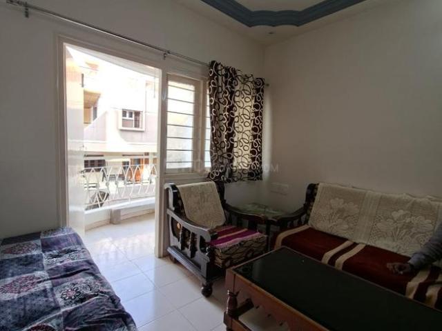 2 BHK Apartment in Vastrapur for rent Ahmedabad. The reference number is 21160478