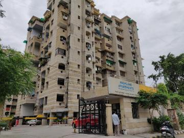 2 BHK Apartment in Vasundhara Enclave for resale New Delhi. The reference number is 20176284