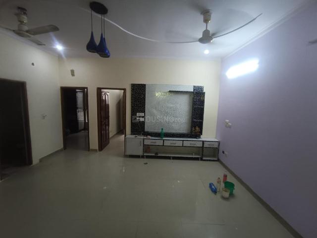 2 BHK Apartment in Vasundhara for rent Ghaziabad. The reference number is 21247595