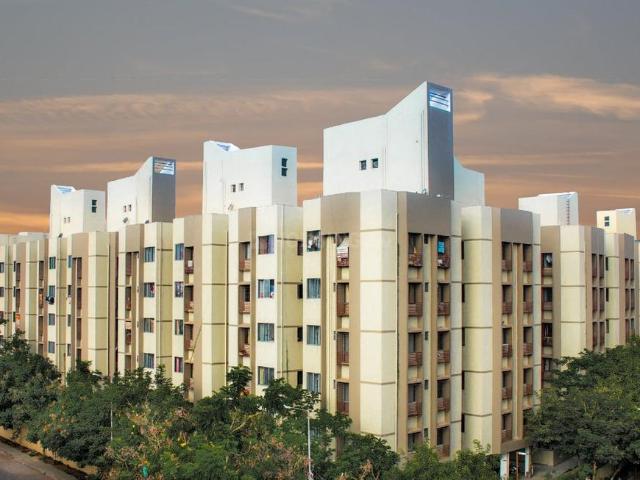 2 BHK Apartment in Vejalpur for rent Ahmedabad. The reference number is 20443185