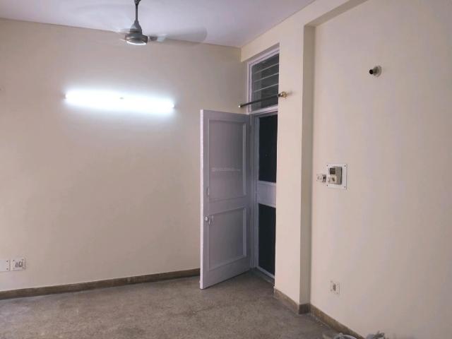 2 BHK Apartment in Vikaspuri for rent New Delhi. The reference number is 21104213
