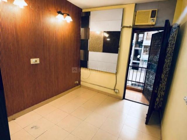 2 BHK Apartment in Vikaspuri for rent New Delhi. The reference number is 21118438