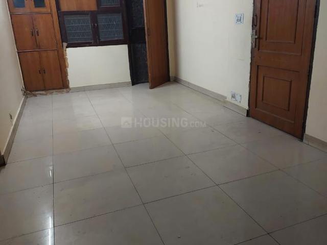 2 BHK Apartment in Vikaspuri for resale New Delhi. The reference number is 19250255