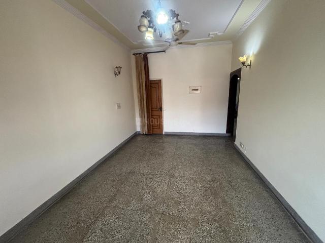 2 BHK Apartment in Vikaspuri for resale New Delhi. The reference number is 20659309