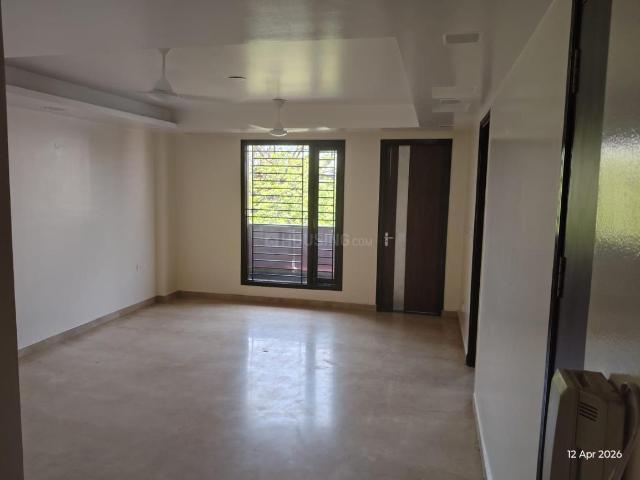 2 BHK Apartment in Vikaspuri for resale New Delhi. The reference number is 20668492