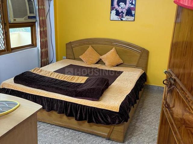 2 BHK Apartment in Vikaspuri for resale New Delhi. The reference number is 21110674