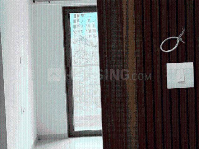 2 BHK Apartment in Vikhroli East for rent Mumbai. The reference number is 20858564