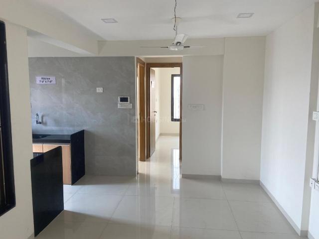 2 BHK Apartment in Vikhroli East for resale Mumbai. The reference number is 14854231