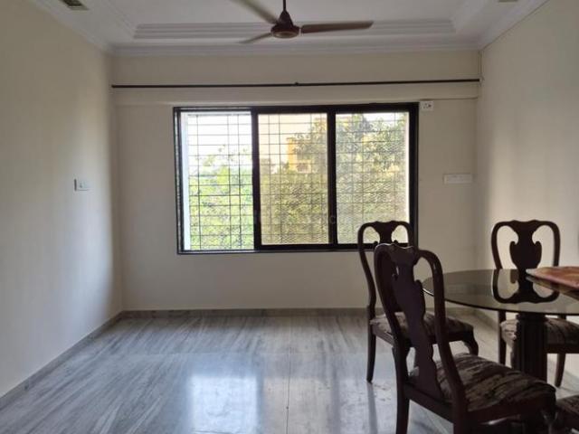2 BHK Apartment in Vile Parle West for rent Mumbai. The reference number is 20665086