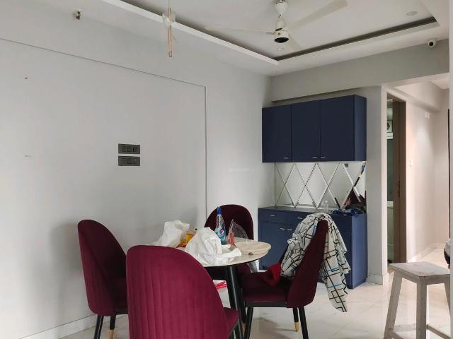 2 BHK Apartment in Vile Parle West for rent Mumbai. The reference number is 20710518