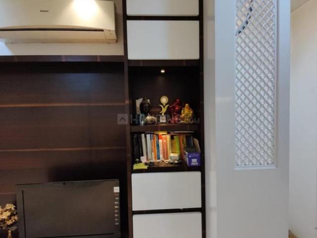 2 BHK Apartment in Vile Parle West for rent Mumbai. The reference number is 21142903