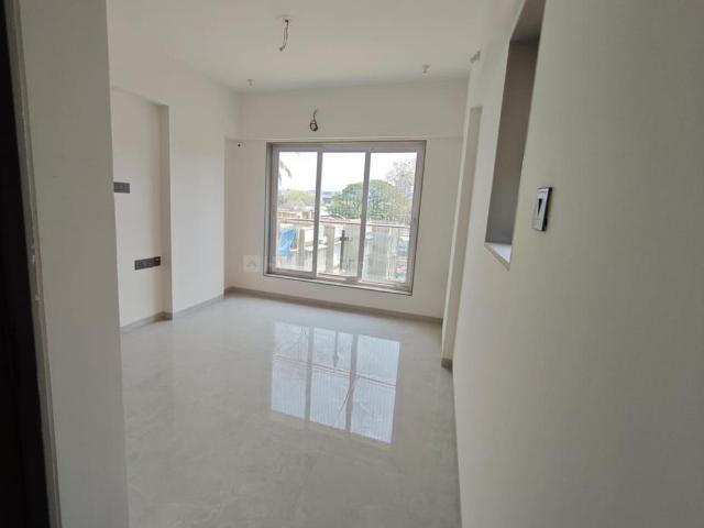 2 BHK Apartment in Vile Parle West for resale Mumbai. The reference number is 20047113