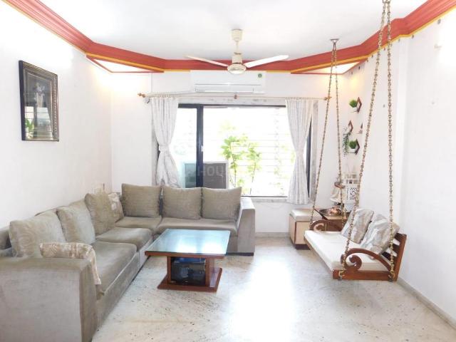 2 BHK Apartment in Vile Parle West for resale Mumbai. The reference number is 21132020