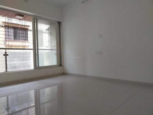 2 BHK Apartment in Vile Parle East for rent Mumbai. The reference number is 10871981