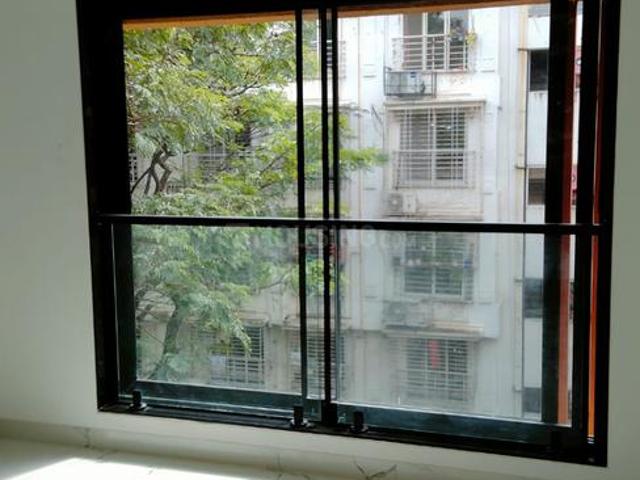 2 BHK Apartment in Vile Parle East for rent Mumbai. The reference number is 18727295