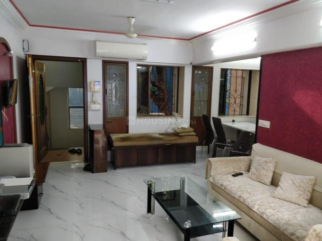 2 BHK Apartment in Vile Parle East for rent Mumbai. The reference number is 19431916