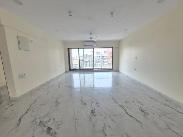 2 BHK Apartment in Vile Parle East for rent Mumbai. The reference number is 20441252