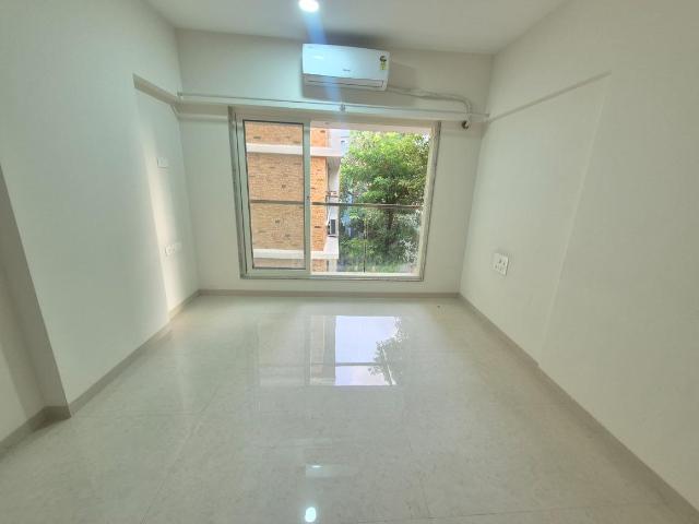2 BHK Apartment in Vile Parle East for rent Mumbai. The reference number is 20483824
