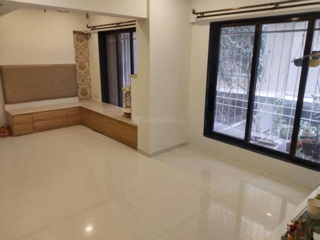 2 BHK Apartment in Vile Parle East for rent Mumbai. The reference number is 20802290