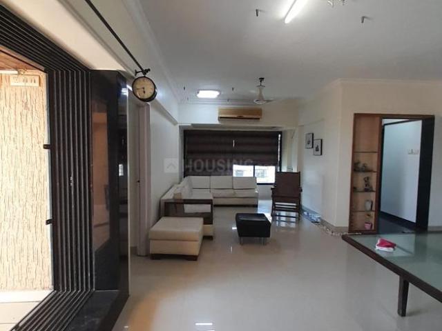 2 BHK Apartment in Vile Parle East for rent Mumbai. The reference number is 20989385
