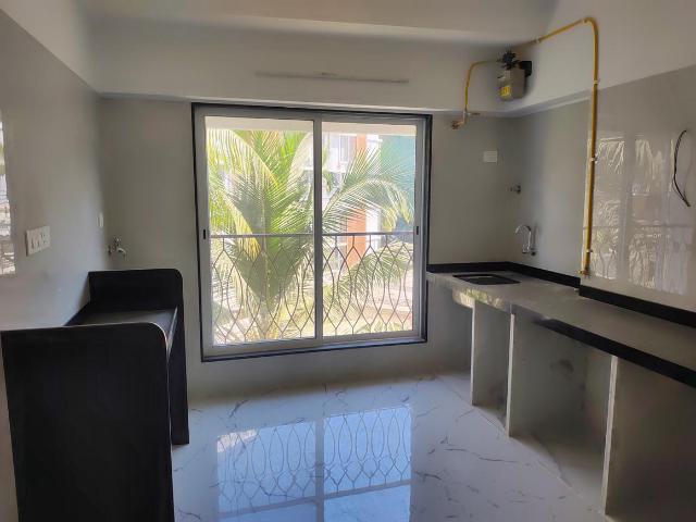 2 BHK Apartment in Vile Parle East for resale Mumbai. The reference number is 17761111