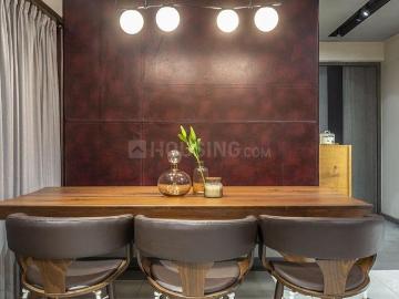 2 BHK Apartment in Vile Parle East for resale Mumbai. The reference number is 20459010