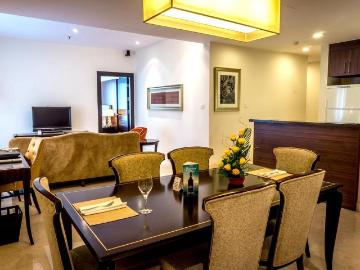 2 BHK Apartment in Vile Parle East for resale Mumbai. The reference number is 20465713