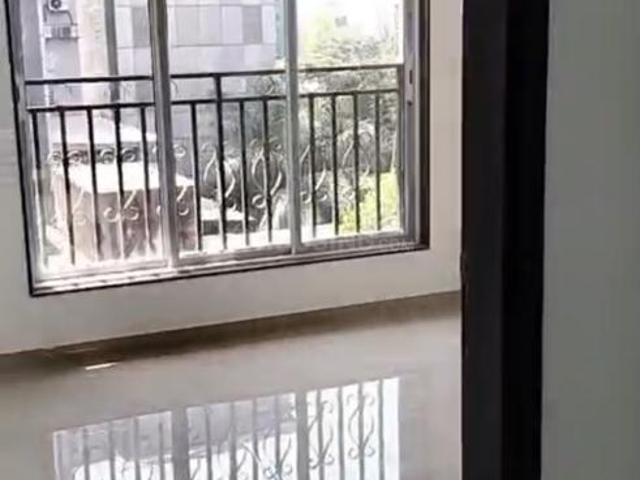 2 BHK Apartment in Vile Parle East for resale Mumbai. The reference number is 21098839
