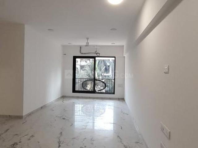 2 BHK Apartment in Vile Parle East for resale Mumbai. The reference number is 21121607