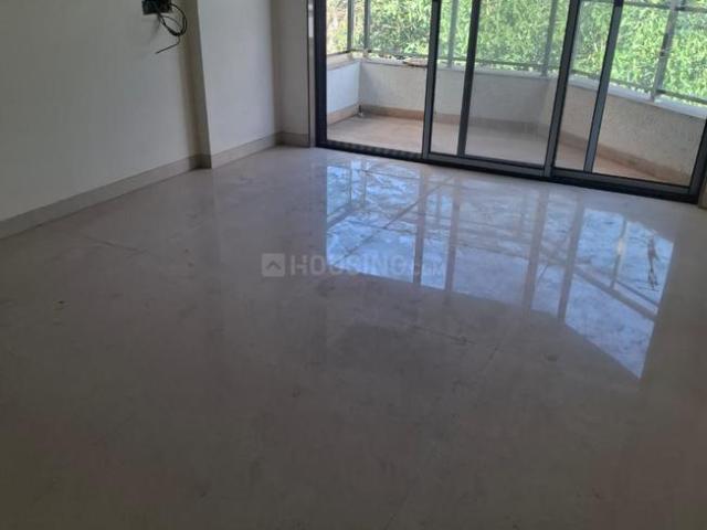 2 BHK Apartment in Vile Parle East for resale Mumbai. The reference number is 21131816