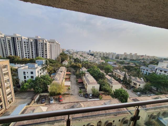 2 BHK Apartment in Viman Nagar for rent Pune. The reference number is 15084942