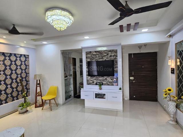 2 BHK Apartment in Viman Nagar for rent Pune. The reference number is 15155043