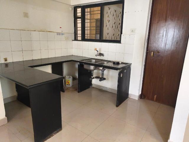 2 BHK Apartment in Viman Nagar for rent Pune. The reference number is 18289298