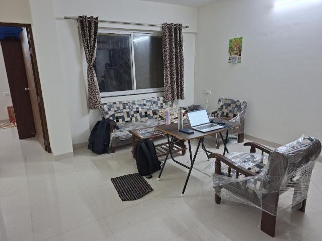 2 BHK Apartment in Viman Nagar for rent Pune. The reference number is 19015427