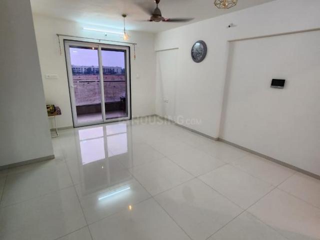 2 BHK Apartment in Viman Nagar for rent Pune. The reference number is 19248004