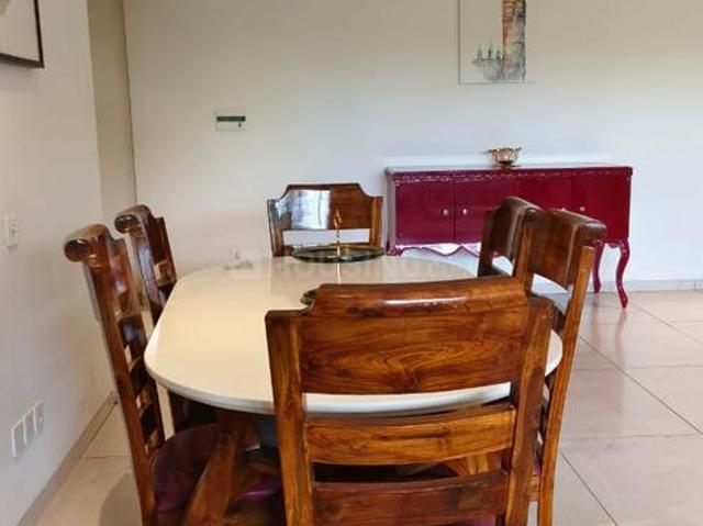 2 BHK Apartment in Viman Nagar for rent Pune. The reference number is 19319509