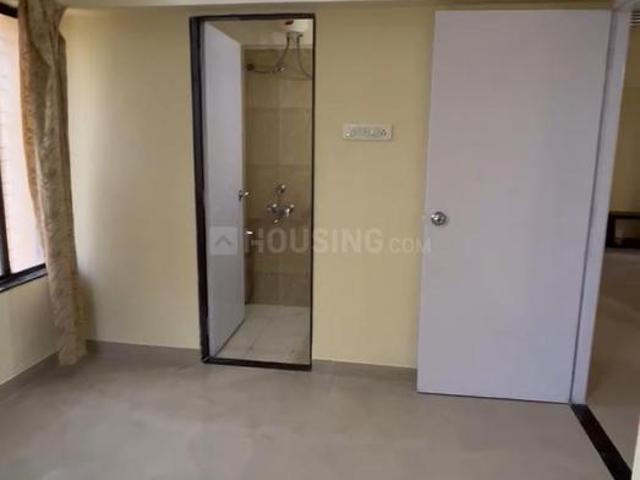 2 BHK Apartment in Viman Nagar for rent Pune. The reference number is 20444107