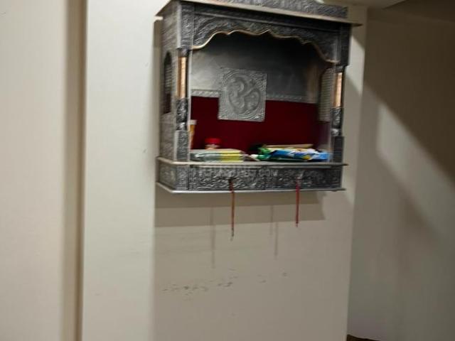 2 BHK Apartment in Viman Nagar for rent Pune. The reference number is 20921075