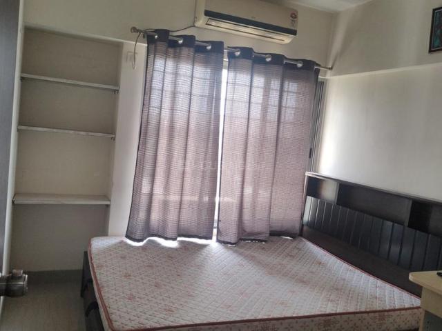 2 BHK Apartment in Viman Nagar for rent Pune. The reference number is 21082654